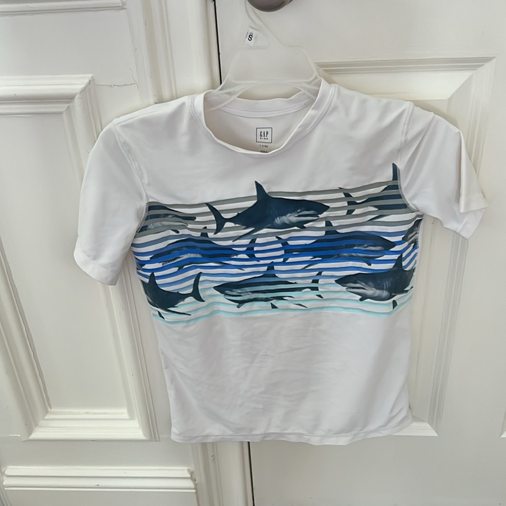 Gap rashguard size large 10